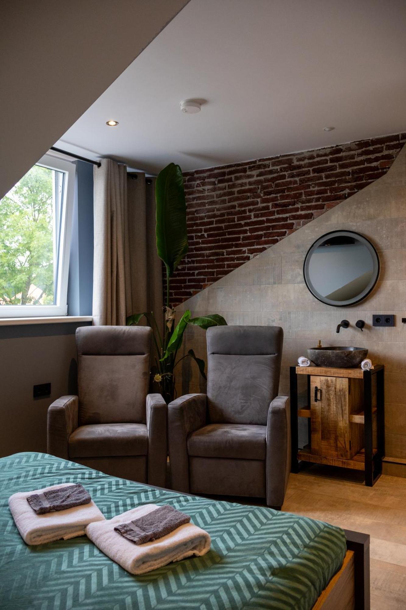 Zeeschelp - Comfortabele Kamer Bij B&B Gezond Aan Zee - Toegang Wellnesstuin Meerprijs Ауддорп Экстерьер фото